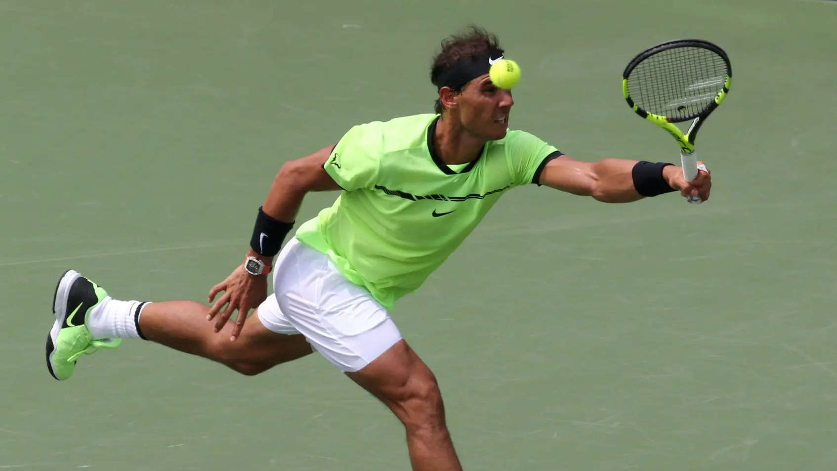 nadal reket aukcija majami 2017 profimedia-684bd51f5d1df.webp
