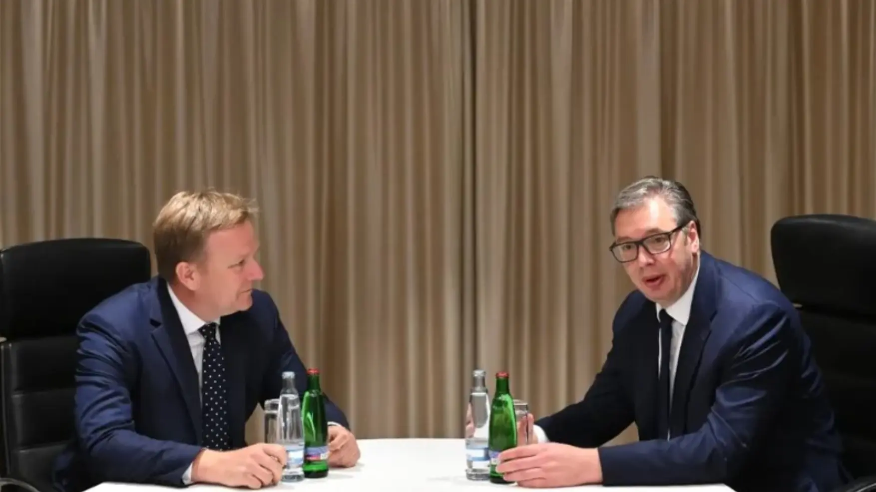 peter sorensen vučić instagram@buducnostsrbijeav-684c06d258090.webp
