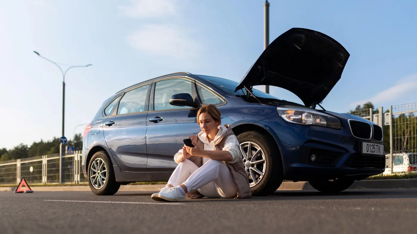 pokvareni automobil, pokvareno vozilo, kvar automobila vozila - profimedia-0970409489-6859527f9597d.webp