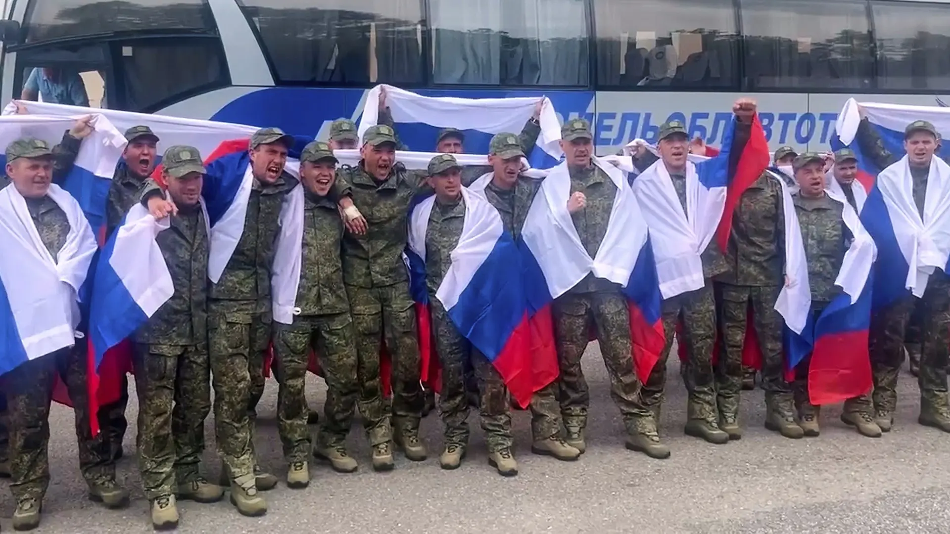 razmena zarobljenika između rusije i ukrajine, ruski ratni vojni zarobljenici - 19 jun 2025 - Tanjug Russian Defense Ministry Press Service via AP-685404d3e4285.webp