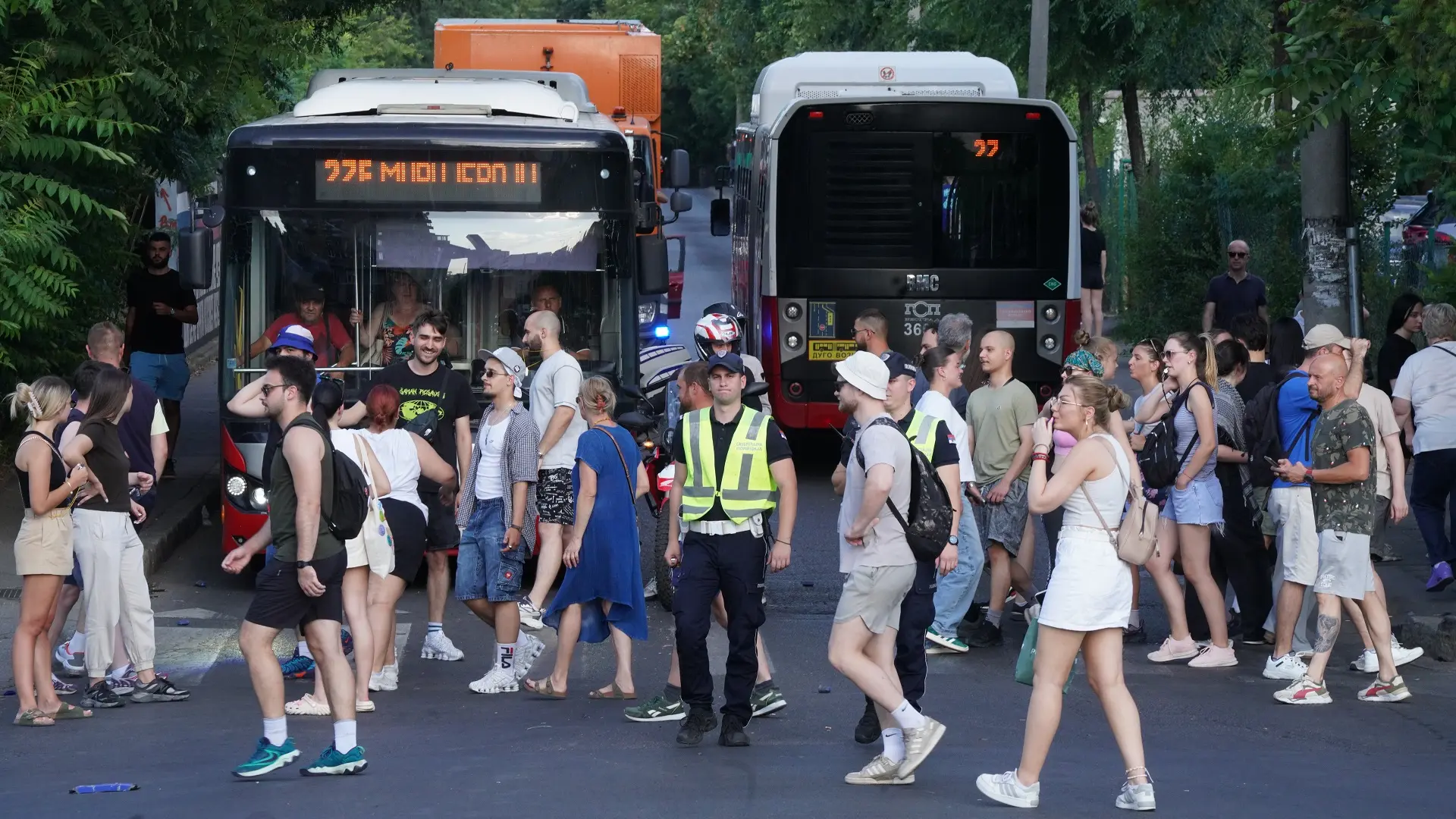 Nastavljeni protesti: Ponovo blokade na više lokacija u Beogradu, Novom ...