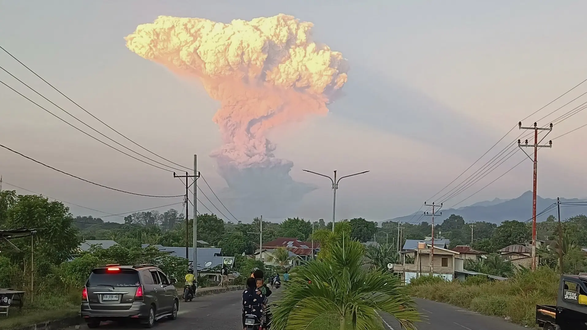 vulkan levotobi indonezija AP Photo tanjug-68515fdea95c6.webp