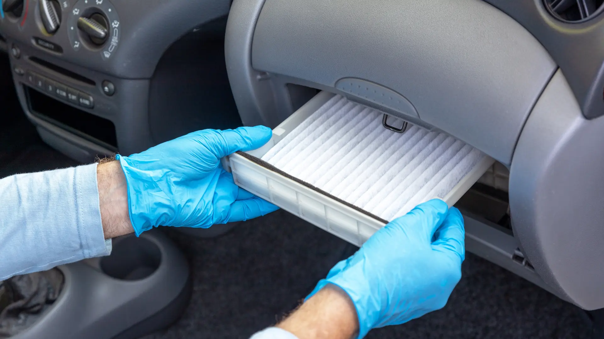 filter kabine automobila klima filter shutterstock-6888dd2914859.webp