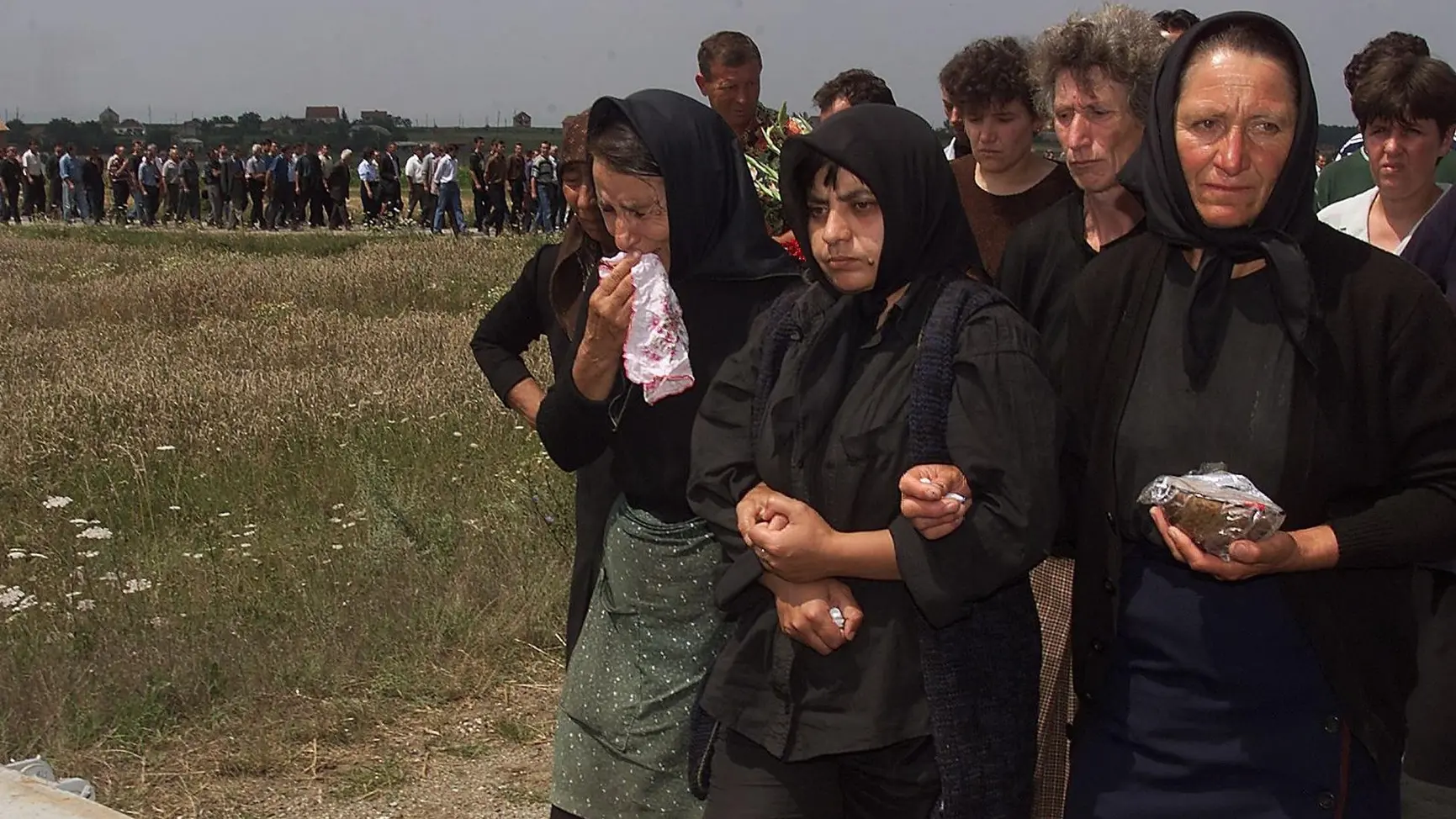 masakr staro gracko sahrana profimedia-68807b38b315d.webp