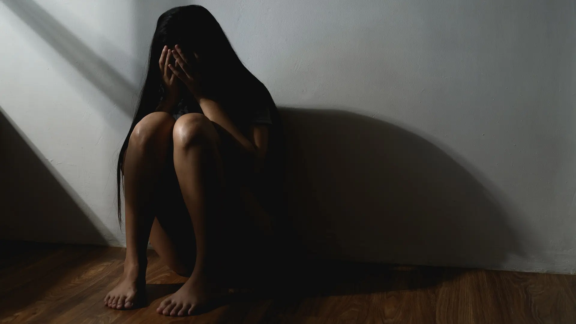 seksualno zlostavljanje maloletnice maloletnica devojčice devojčica, seksualni napad - shutterstock_2293297985-6876812d69000.webp