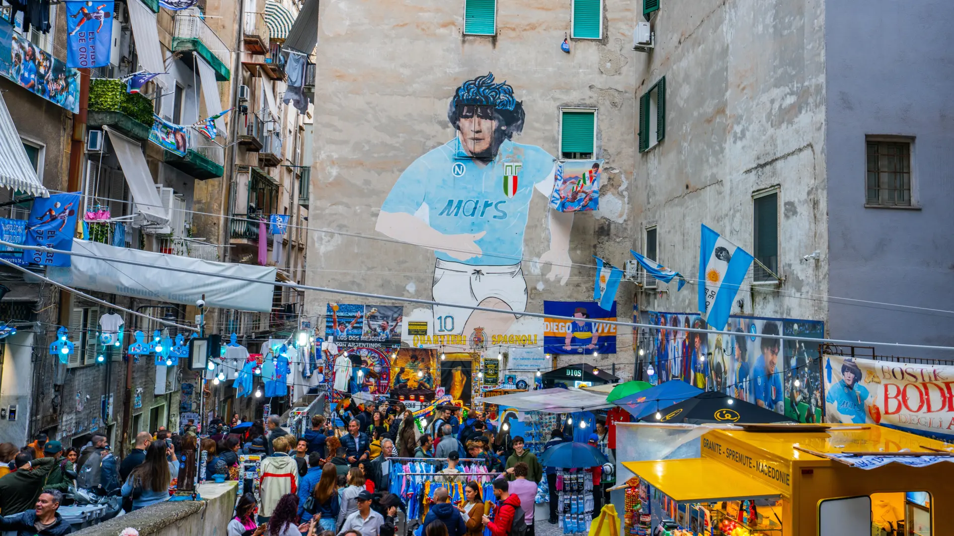 shutterstock_2385284891 maradona italija napoli dijego-6888a8d3e809a.webp