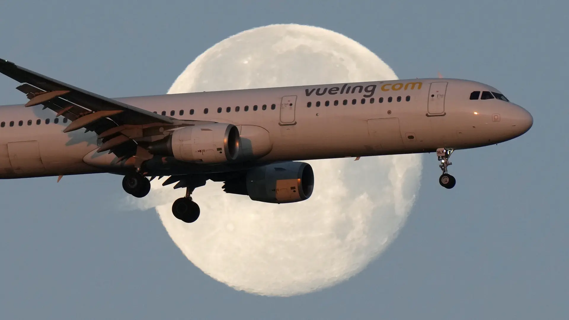AP PhotoArmando Franca, File, Tanjug avion mesec horoskop letenje-6891eb8252969.webp
