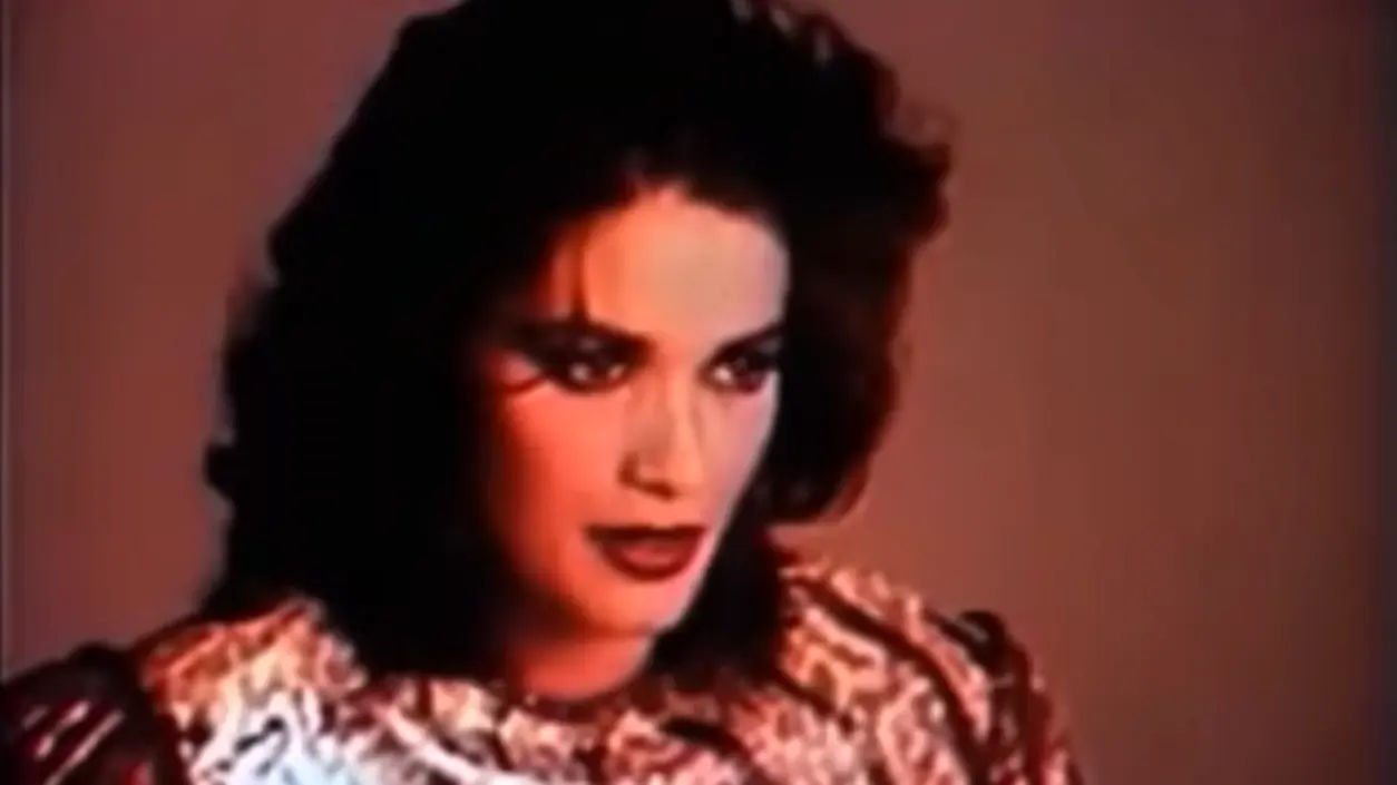 Gia Carangi Youtube printscreen, S-689efd3f2c198.webp
