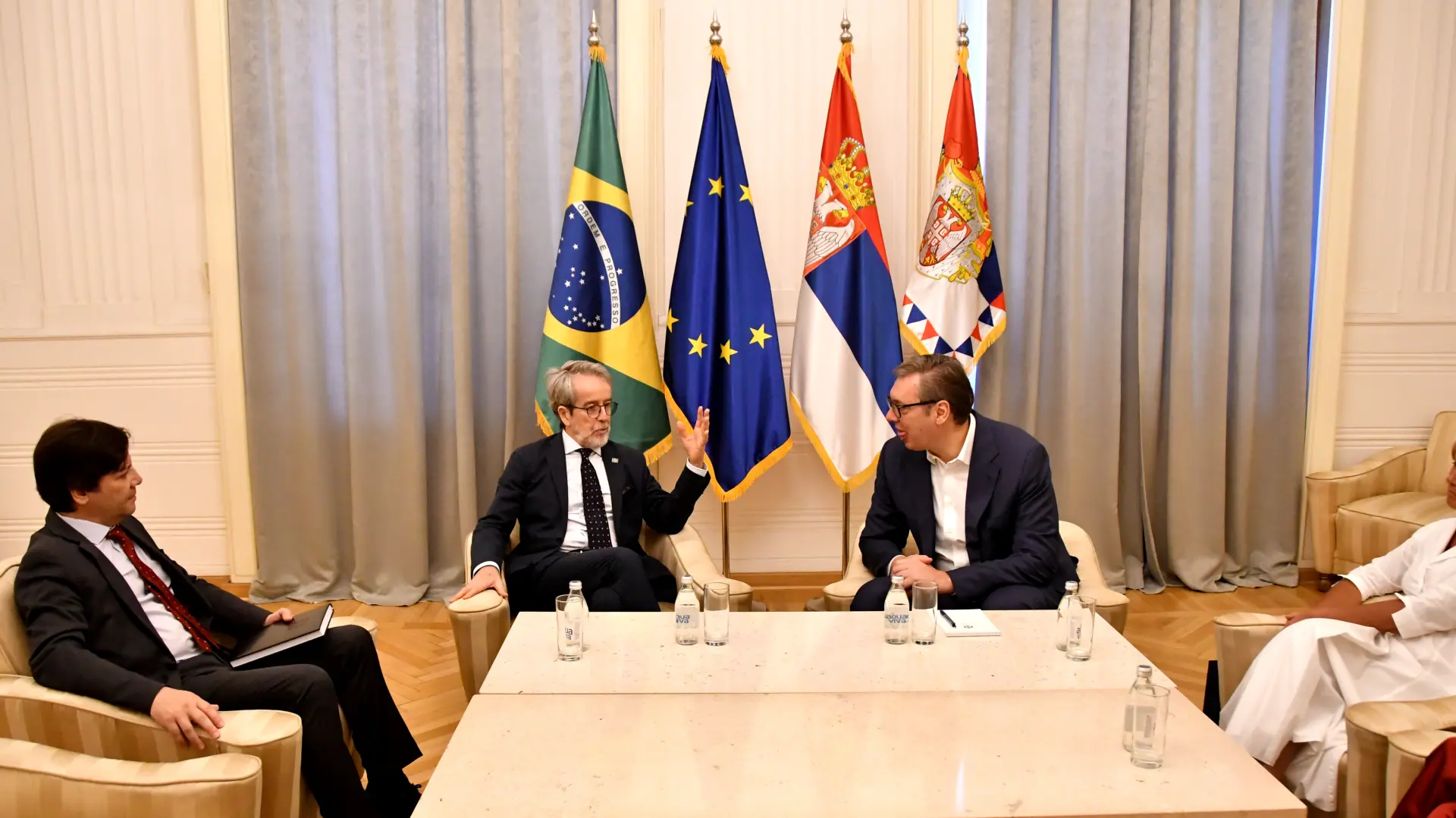 Tan2025-08-2710352456_8 ambasador brazila srbija aleksandar vucic zoao kouto ana paunkovic-68aeebd499fd6.webp