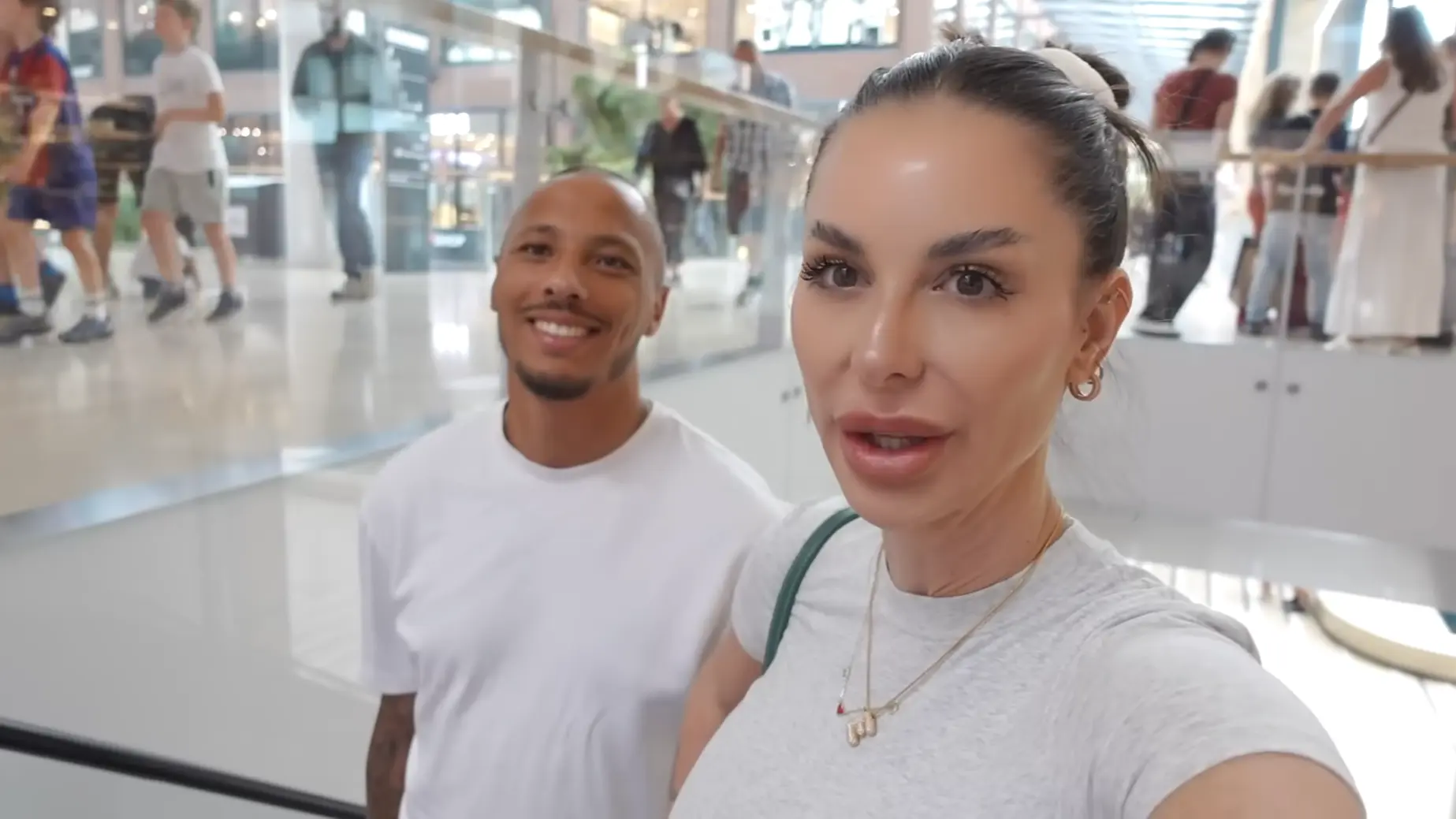Youtube printscreen, Zorannah Zorana Jovanović iloj rum-689c84c0a47bf.webp