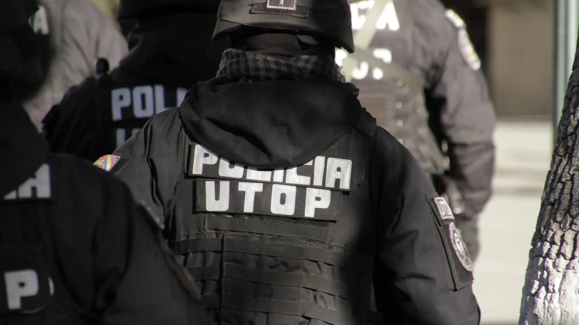 bolivija policija shutterstock-689cd8c9140a7.webp