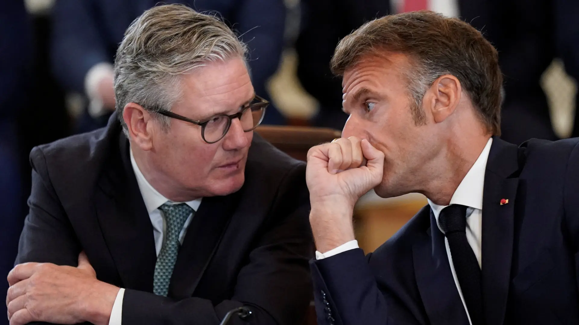 kir starmere, emanuel makron - 18 avg 2025 - Reuters-68a47ddaa51fb.webp