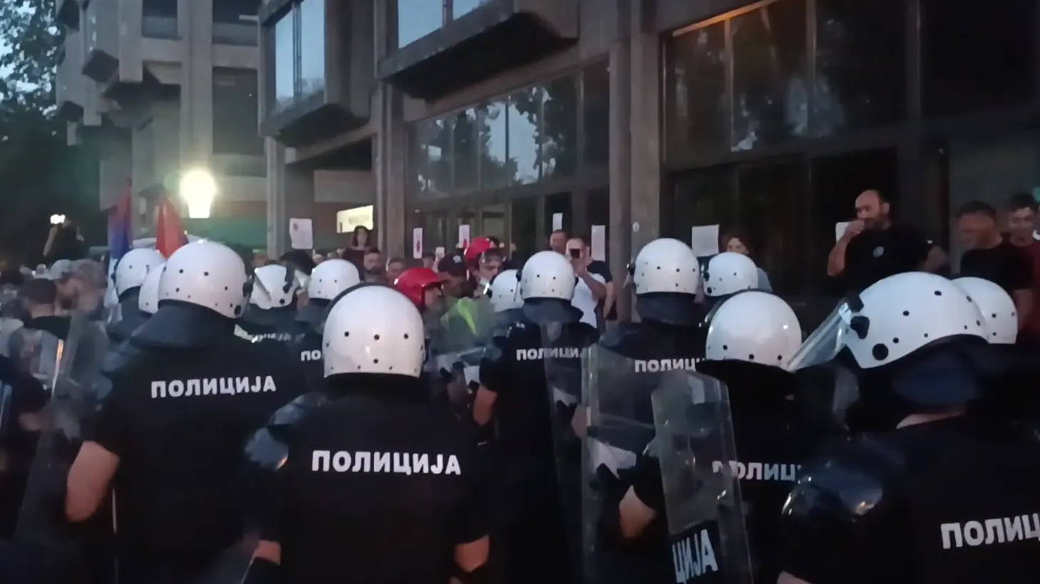 policija, filozofski fakultet u novom sadu, studenti, studentski protesti - 26 avg 2025 - Tanjug Tanjug video 2-68adfed63488a.webp