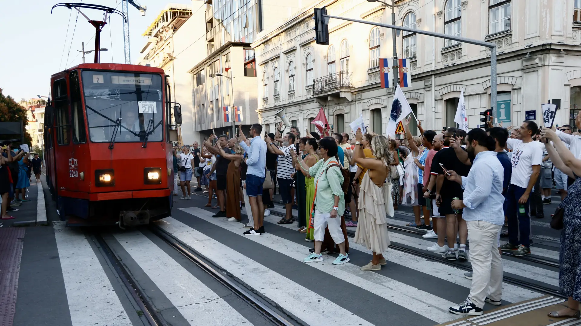 protest tramvaj dvojka TANJUG MARKO ĐOKOVIĆ-6898e9ef0f16c.webp