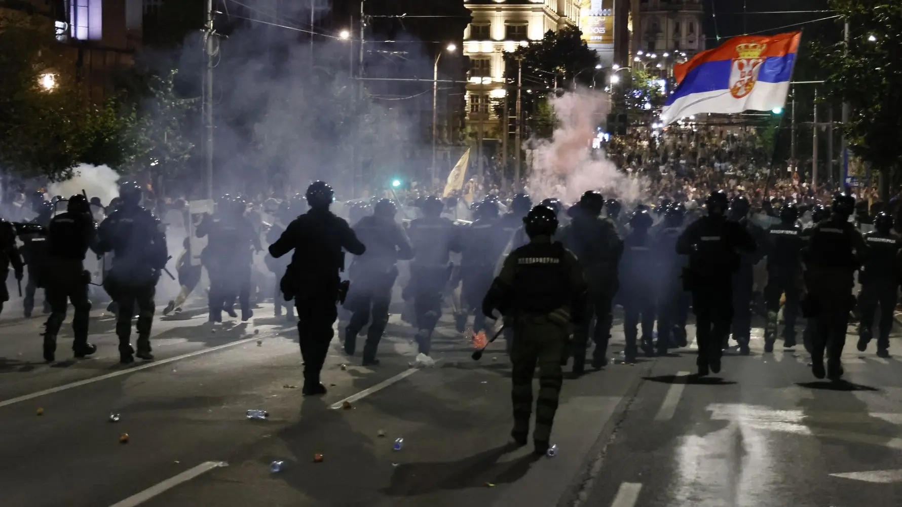 protestil, nemiri, neredi, nasilje u beogradu, beograd, 15 avg 2025 - TANJUG MARKO ĐOKOVIĆ (1) (1)-68a00809723f1.webp