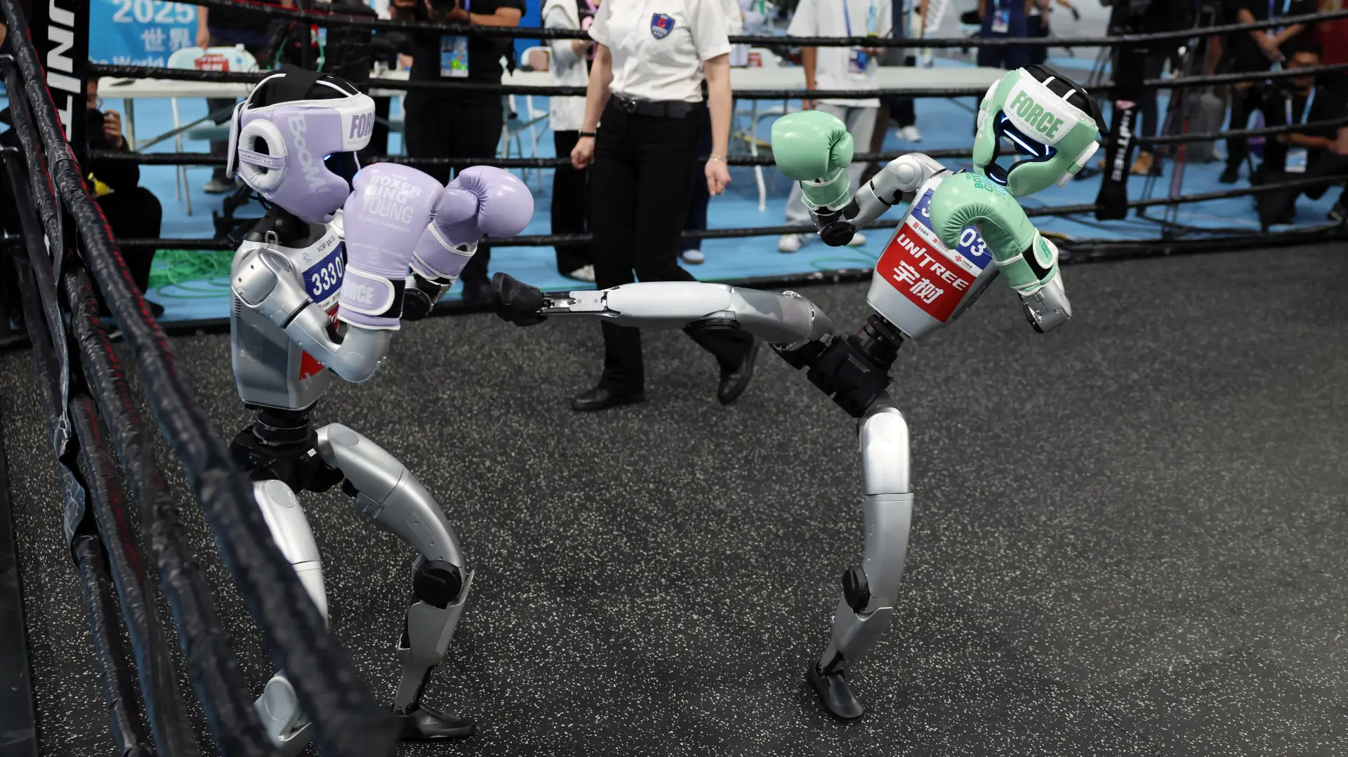 svetske robotske igre u pekingu, robot, roboti, peking - 15 avg 2025 - Reuters (4)-689f3f08b6c2b.webp