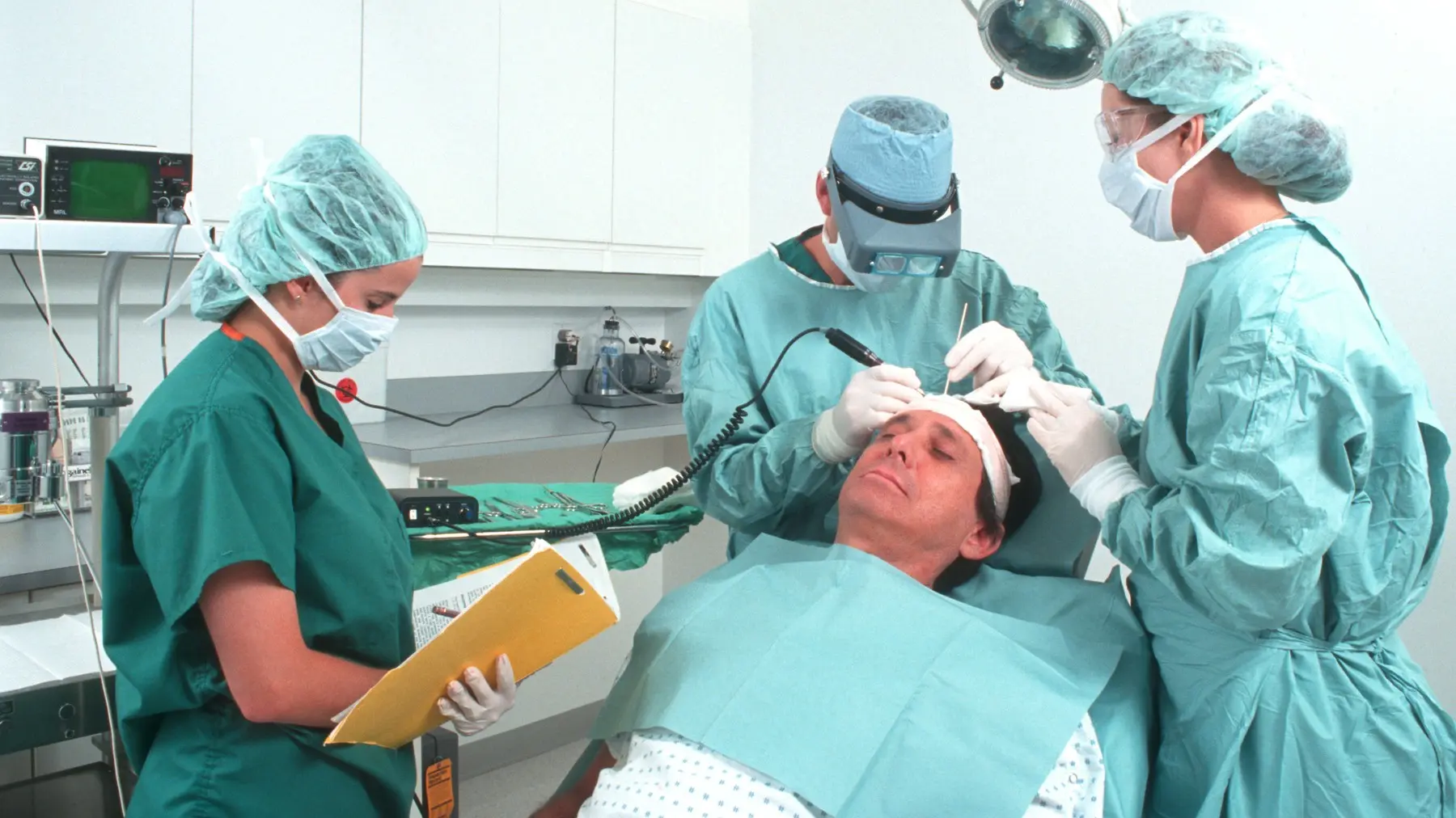 transplantacija kose - profimedia-0003358813-688cc0301a00a.webp