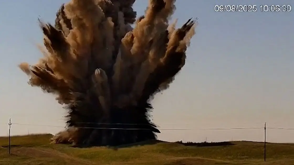 uništenje bombe iz drugog svetskog rata nađene u beogradu na vodi, deliblatska peščara - 9 avg 2025 - MUP Srbije (1) (1)-689717cde8625.webp