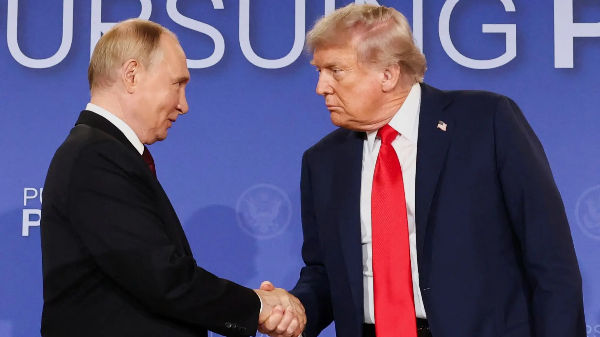 vladimir putin, donald tramp, 15 avg 2025 - Reuters (7) (1)-68a00b950b71f.webp