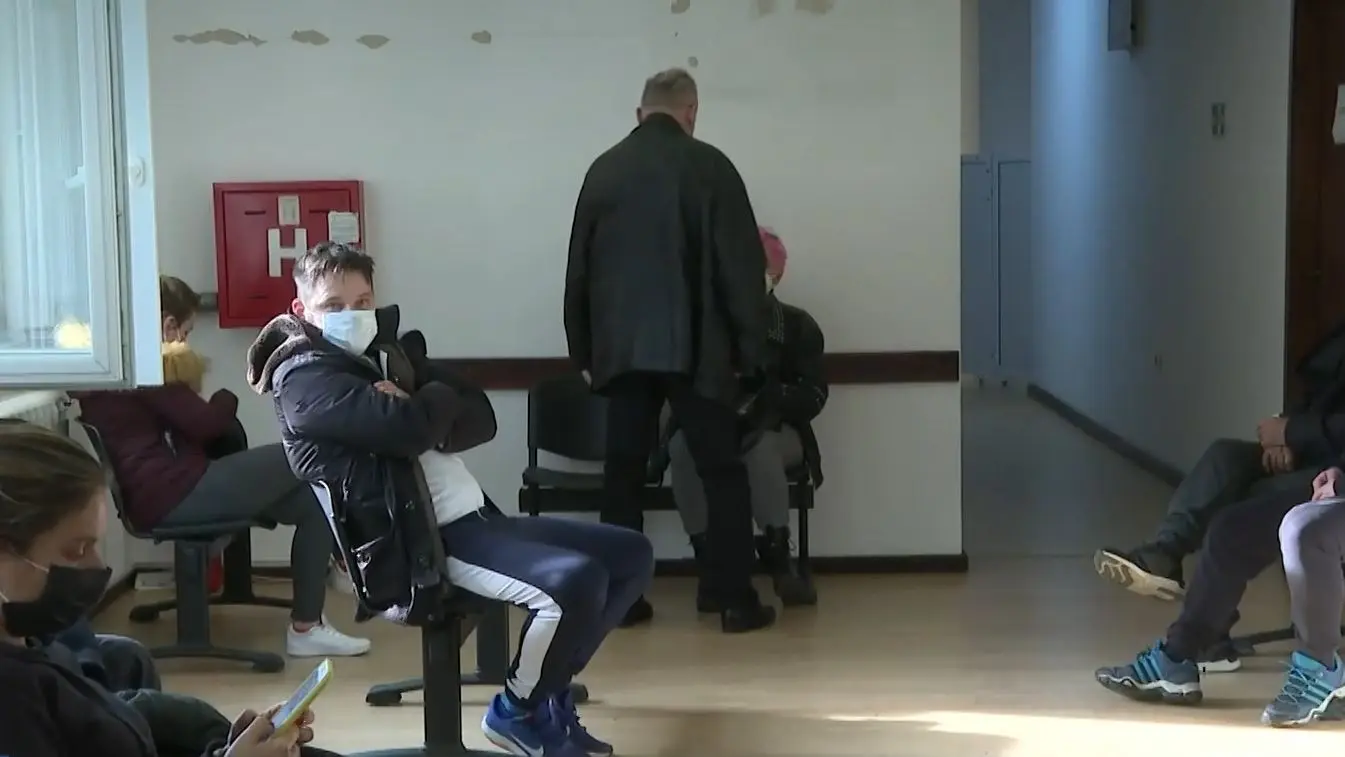 Čekaonica, korona, ljudi, pacijenti-68dabe7d6a798.webp