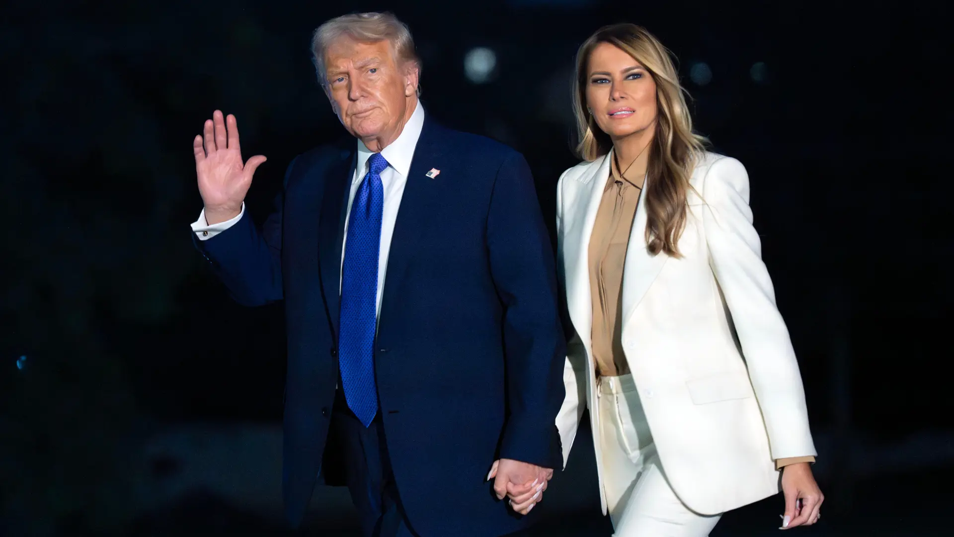 AP PhotoJose Luis Magana melanija tramp donald-68d924919136a.webp