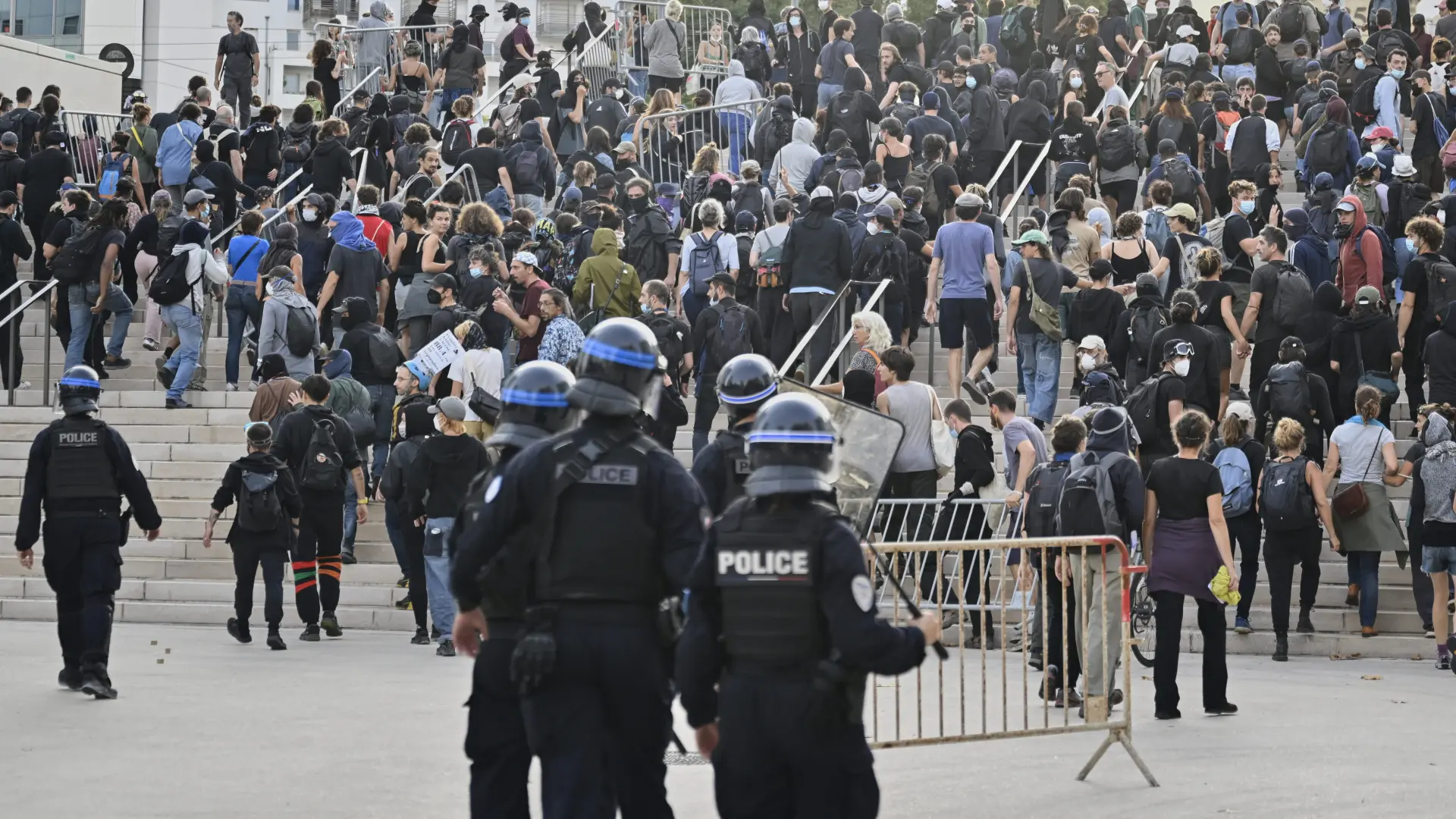 Tan2025-09-1009071680_5 protesti francuska AP PhotoPhilippe Magoni-68c12a564db6a.webp