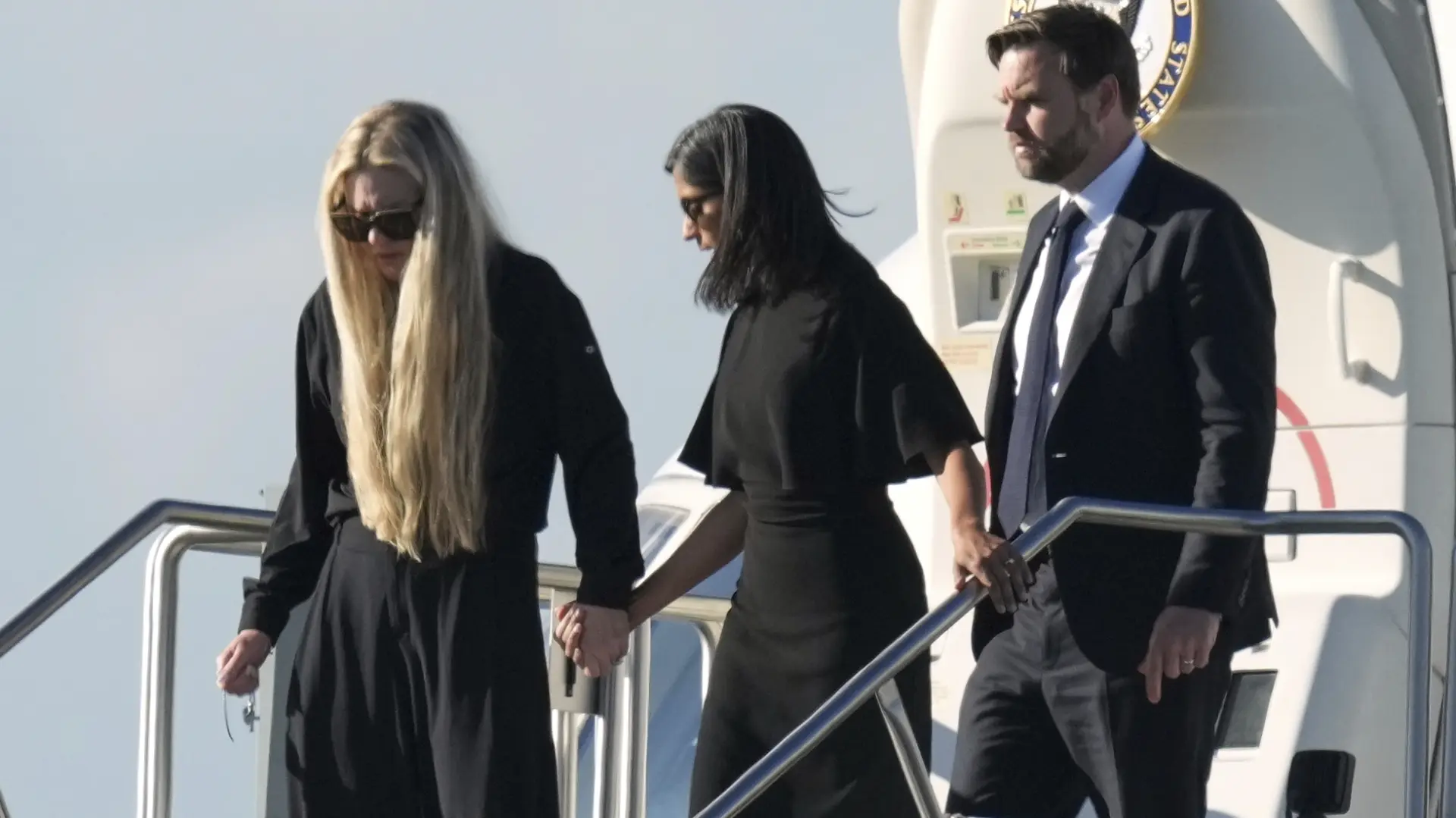 Tan2025-09-1203312187_7 Erika Kirk AP PhotoRoss D. Franklin-68c51f9a33d7f.webp