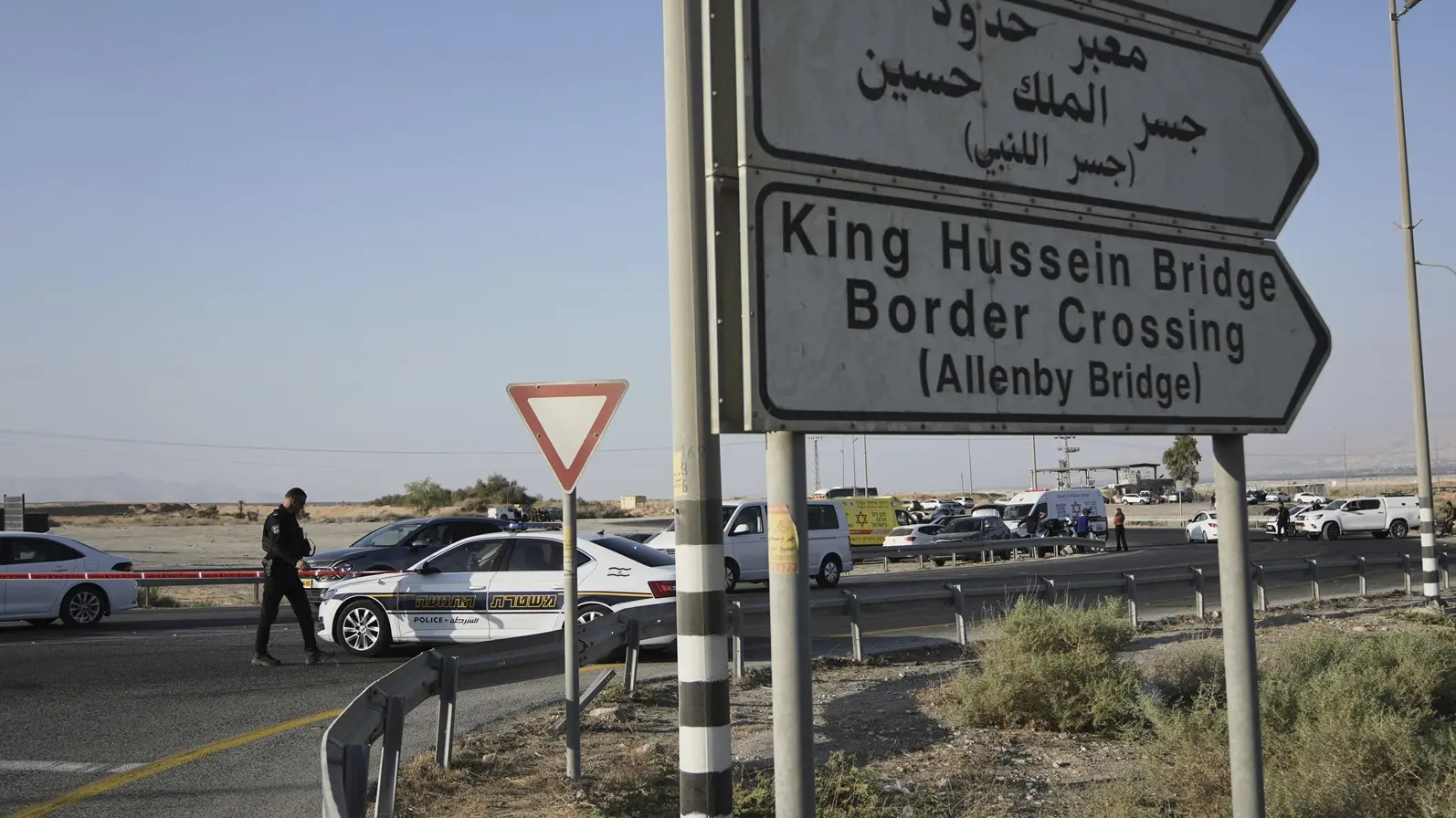 alenbi most, granični prelaz između zapadna obala - jordan, 18 sept 2025 - AP Photo Mahmoud Illean - AP25261511980838-68cc1ea5635b8.webp