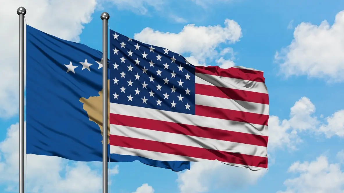 amrerička kosovska zastava zastave sad kosova, kosovo i meothija, kosmet, kosovo -  profimedia-0995845134-68c414a7dab36.webp