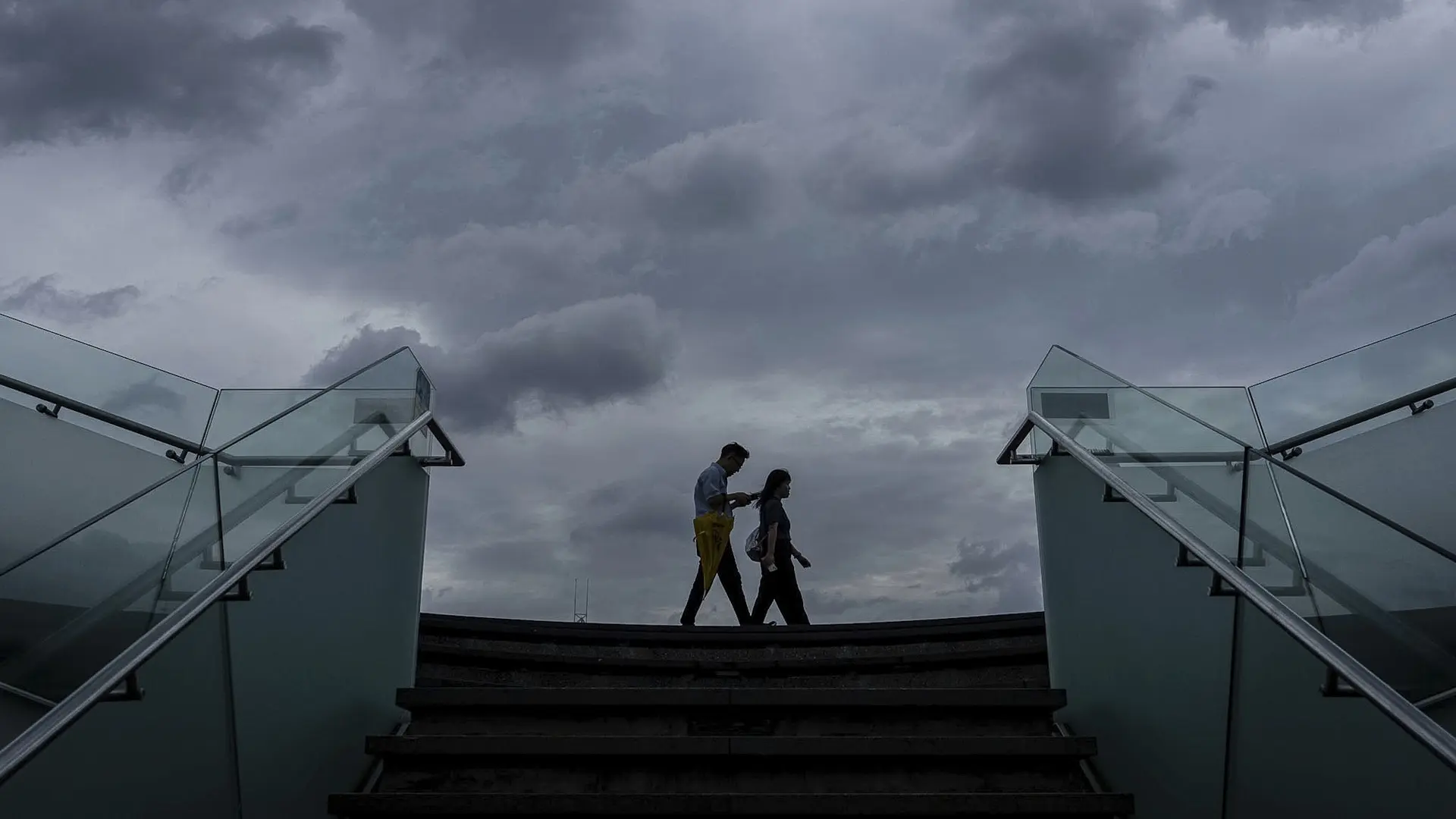 hong kong, tajfun - 23 sept 2025 - AP Photo Chan Long Hei - AP25266267764713-68d25804a2178.webp