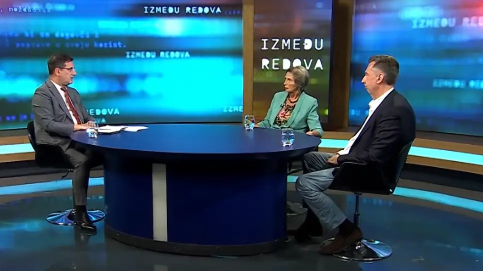 između redova - UNA-68c6d95f2d775.webp