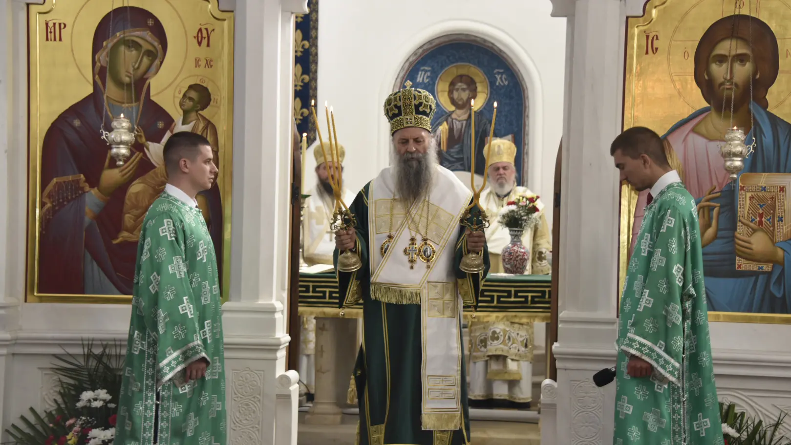 osveštavanje hrama u Pakracu, porfirije-68bd81c66bf4f.webp