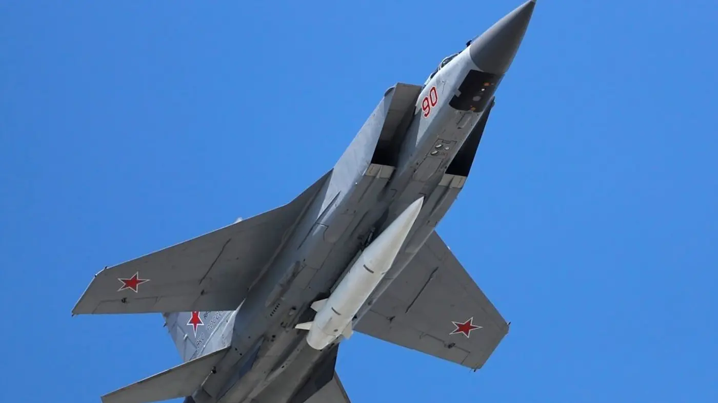 ruski vojni avion mig-31 naoružan raketom kinžal, raketa kinžal - profimedia-0774692211-68c56fe7c45d8.webp