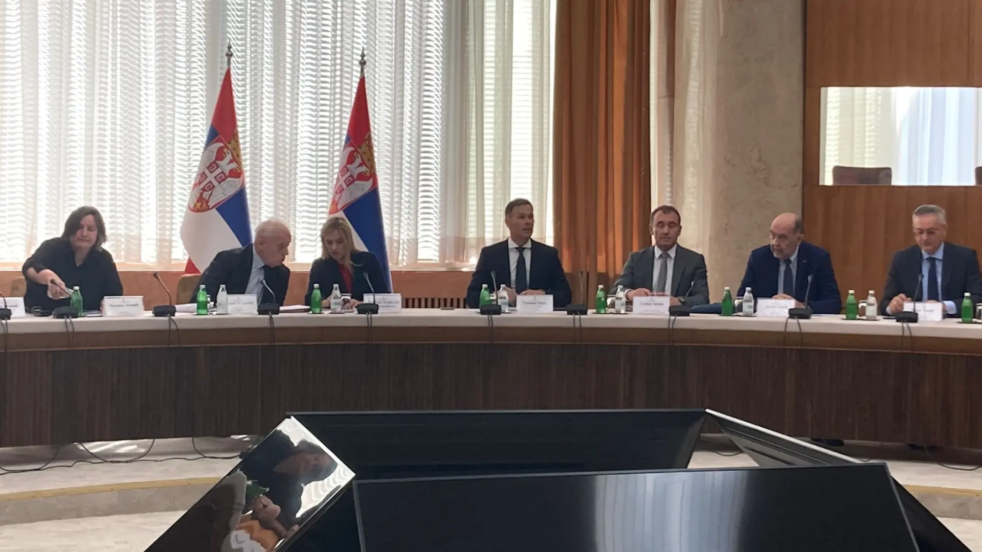 ses - minimalac, 9 sept 2025 - UNA-68c0173df2e74.webp