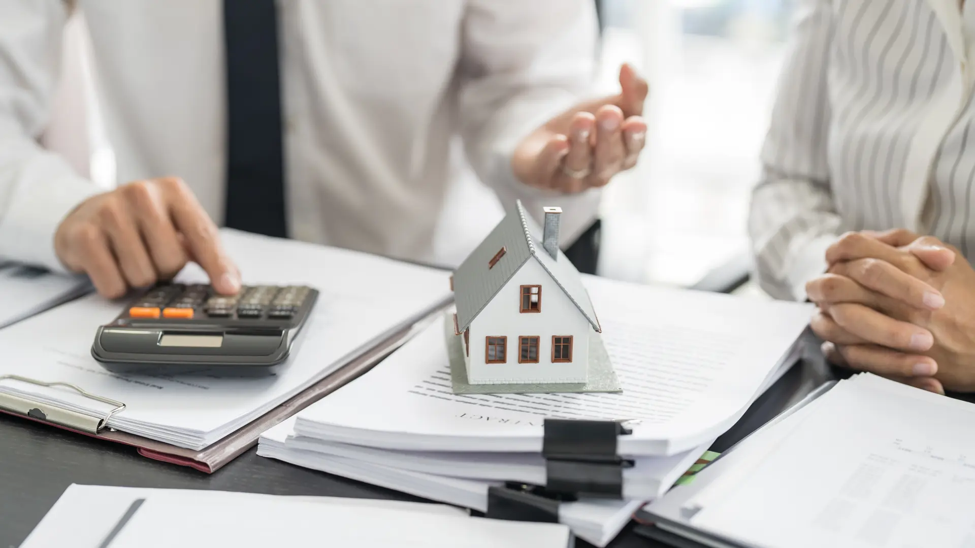 shutterstock, porez na imovinu, plaćanje, porez, računanje, kredit-68cbba0aad834.webp