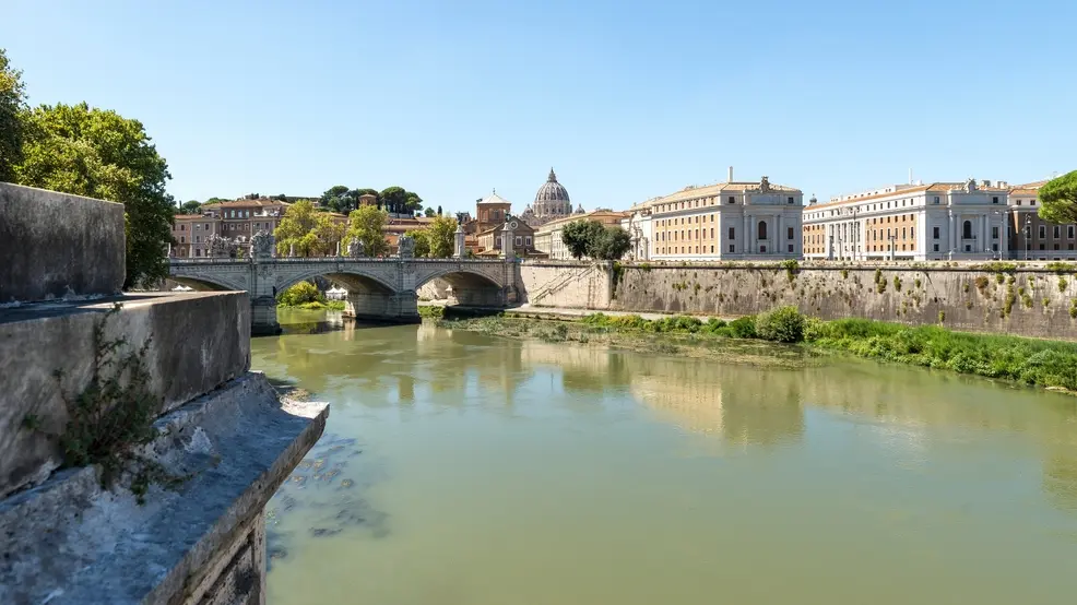 shutterstock_2420749175 reka Tibar u Rimu-68c428af16ee9.webp