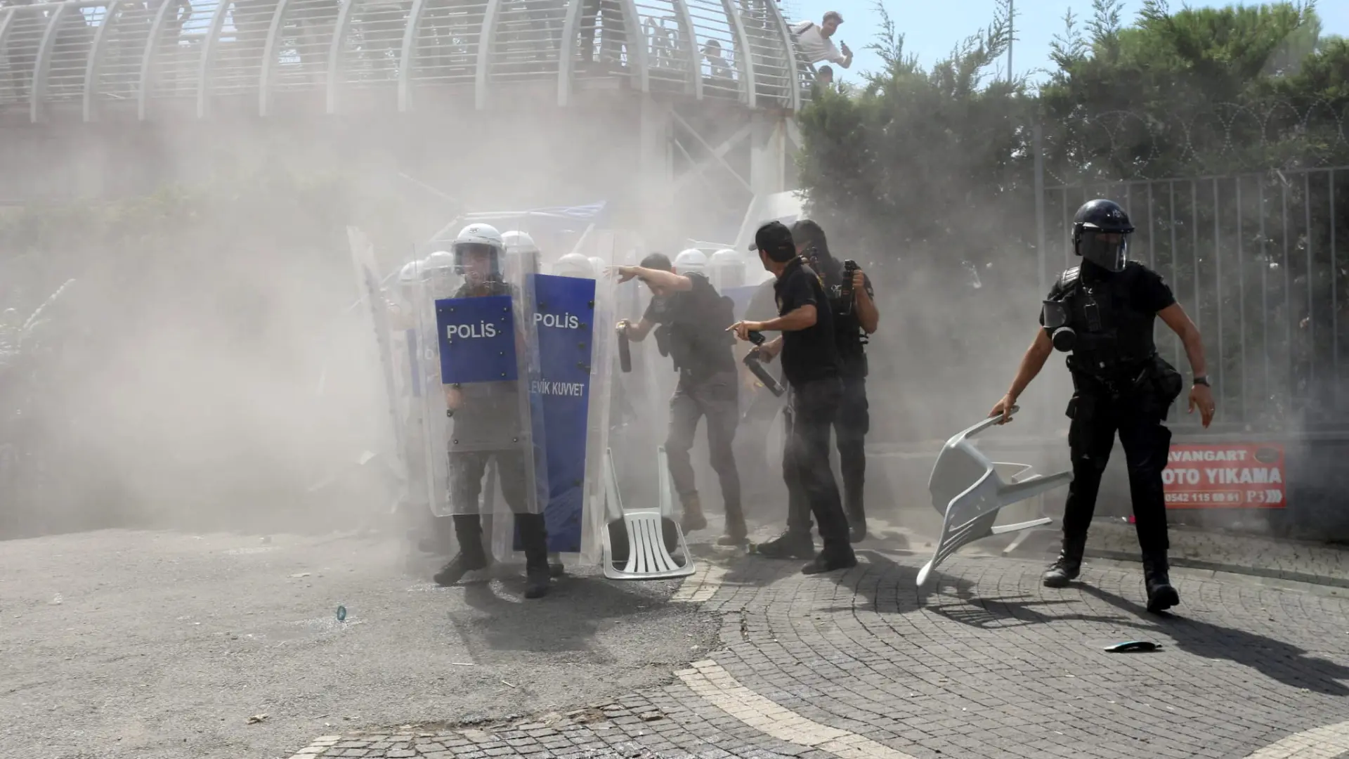 sukobi Turska, turska policija, Reuters-68bf2ab447e53.webp