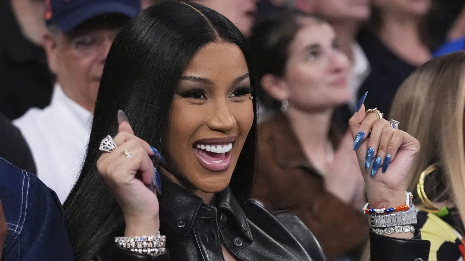 AP PhotoFrank Franklin II, kardi bi cardi b-6904c80c39aba.webp