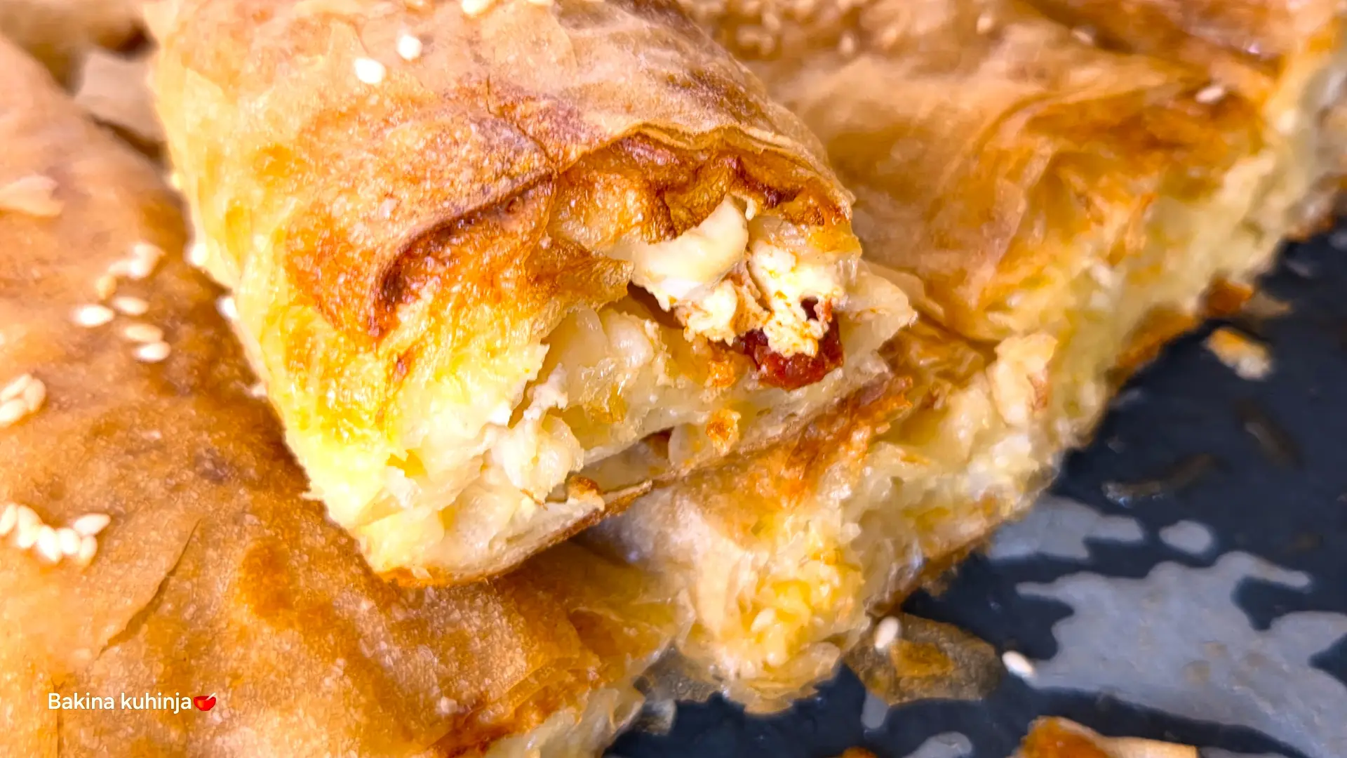 Bakina kuhinja- Gibanica sa sirom i kulenom 1-69048b216143a.webp