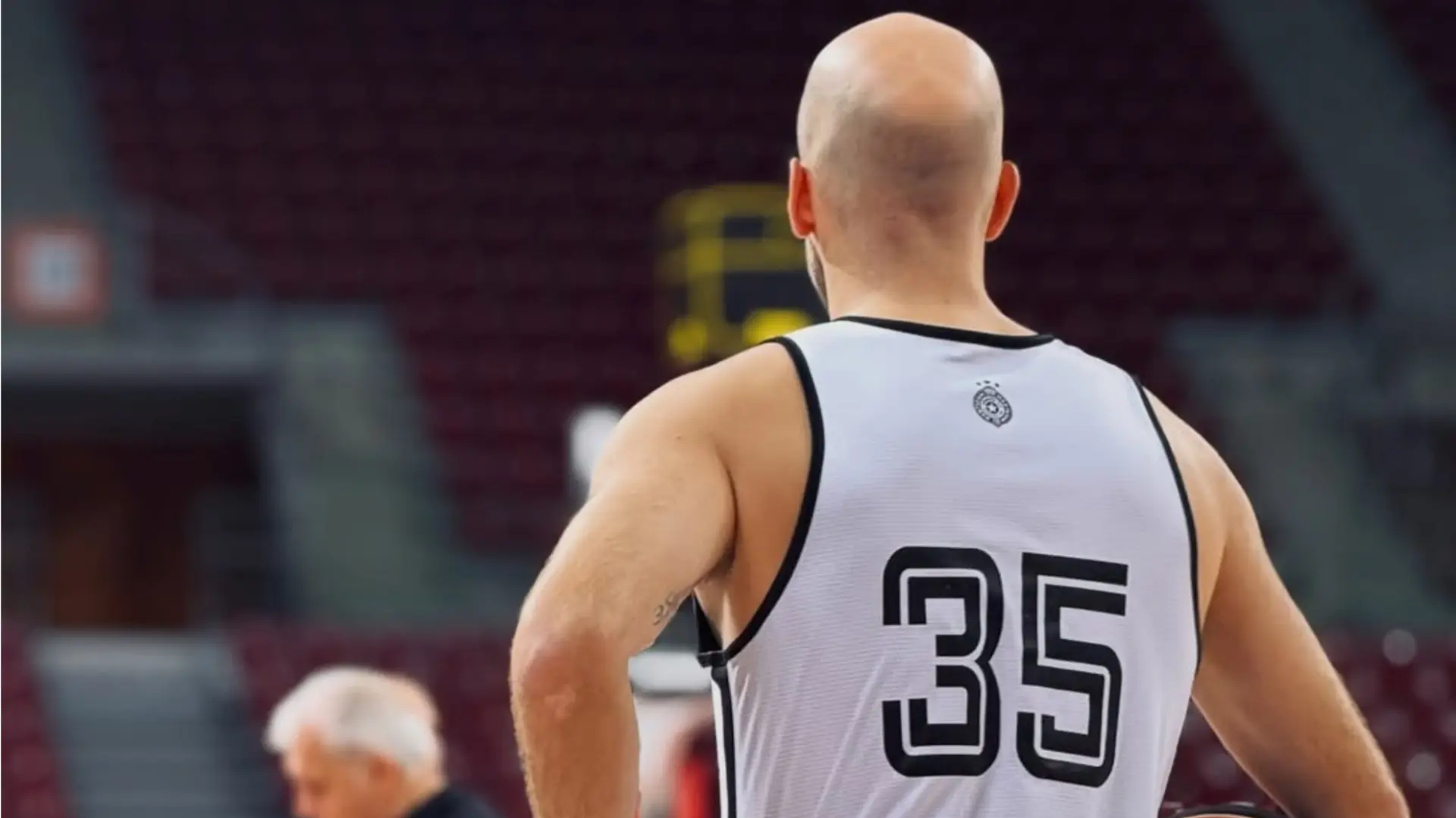 Nik Kalates-6903426013657.webp