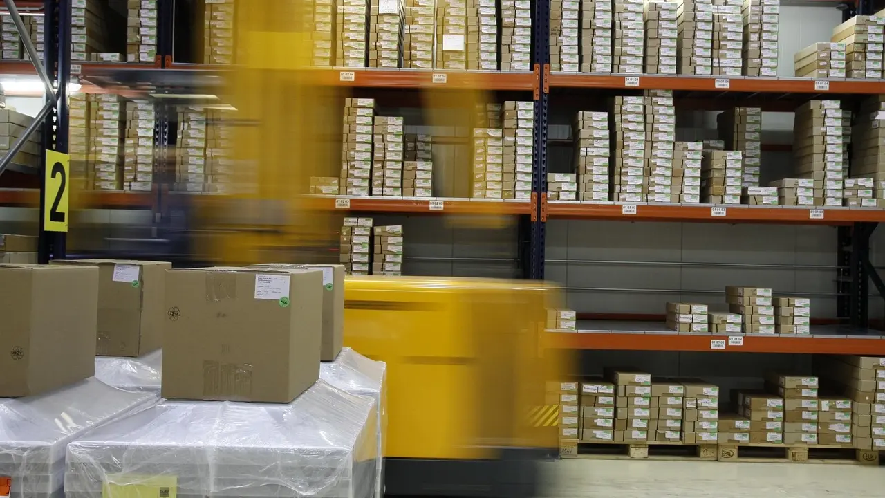 Pixabay, magacin, kutije-68f3b1265e2a1.webp