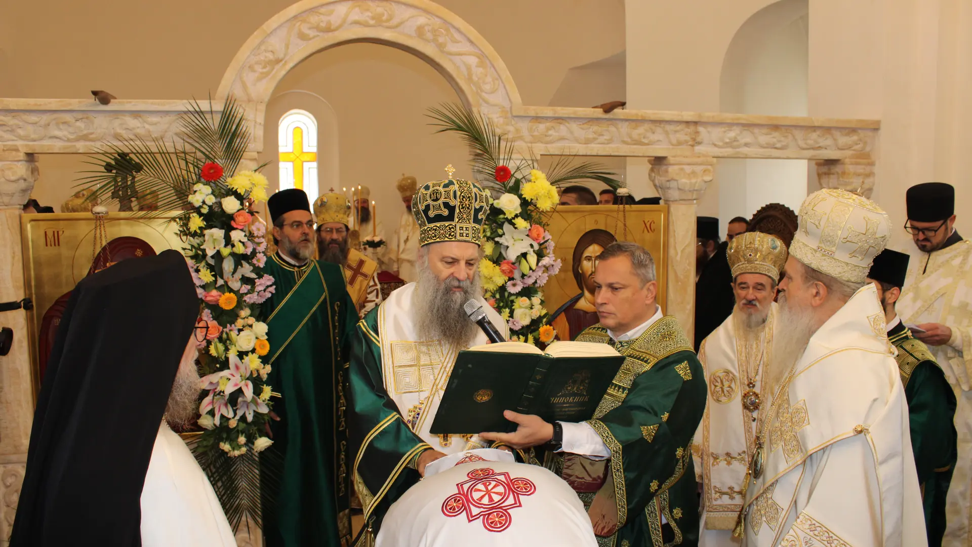 TANJUG, Patrijarh Porfirije u Deževi (2)-68fcb3ddada74.webp