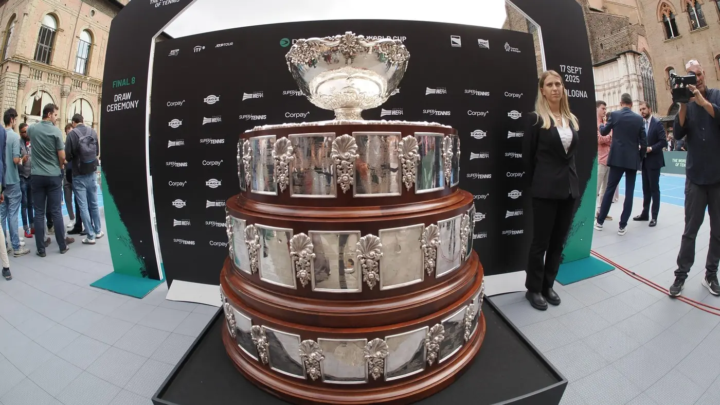 dejvis kup, salatara, trofej dejvis kupa - 17 sept 2025 - profimedia-1038123633-68f650223dd06.webp