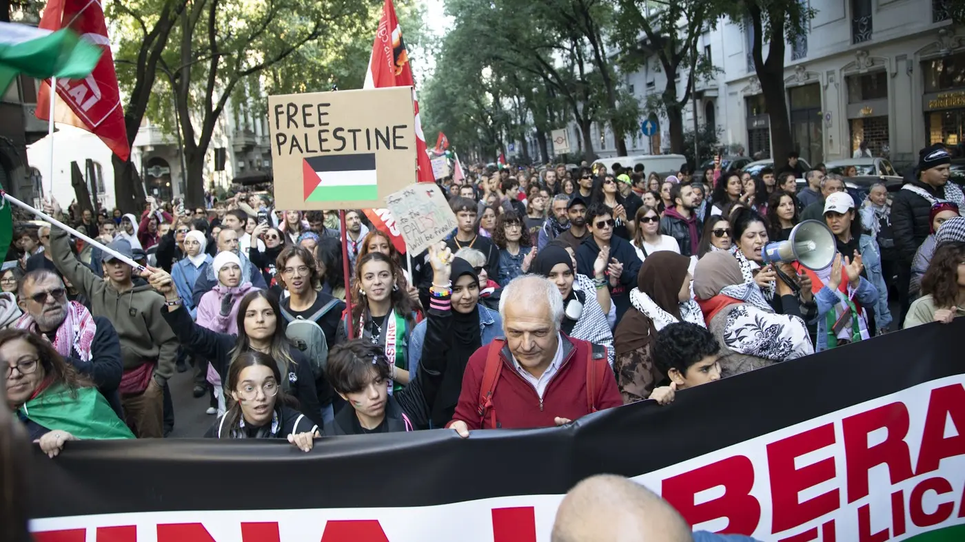 generalni štrajk marš u italiji, italija, 3 okt 2025 - profimedia-1042984071-68df8e17a89e7.webp