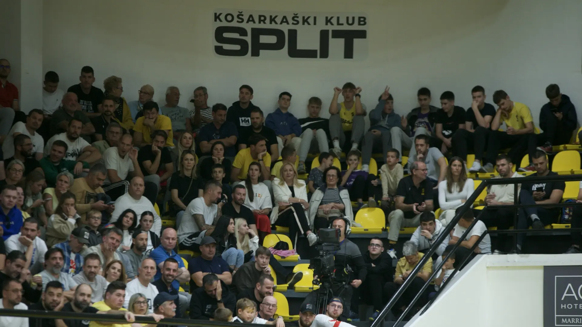 kk split, navijači kk split, 11 okt 2025 - Split - Ivica Cavka-68eac54cb8363.webp