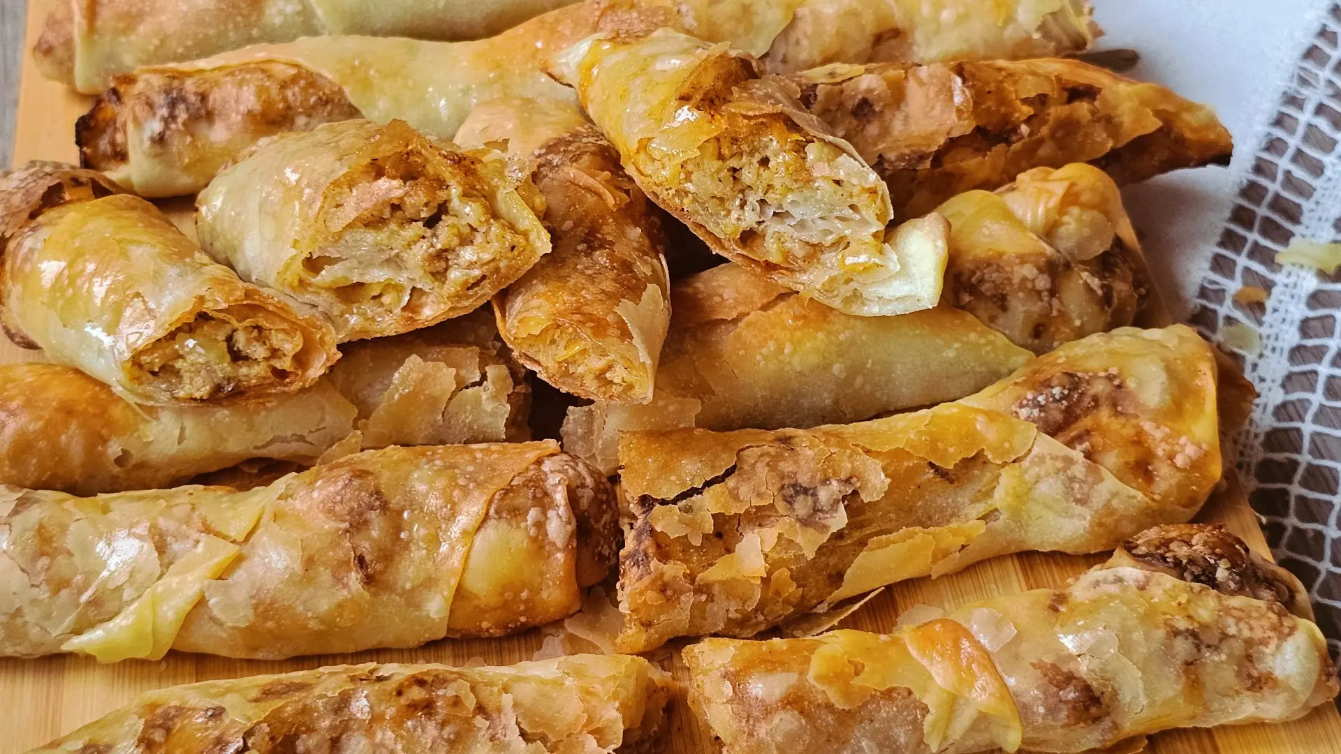 pita sa mesom 44-68fdea97046fc.webp