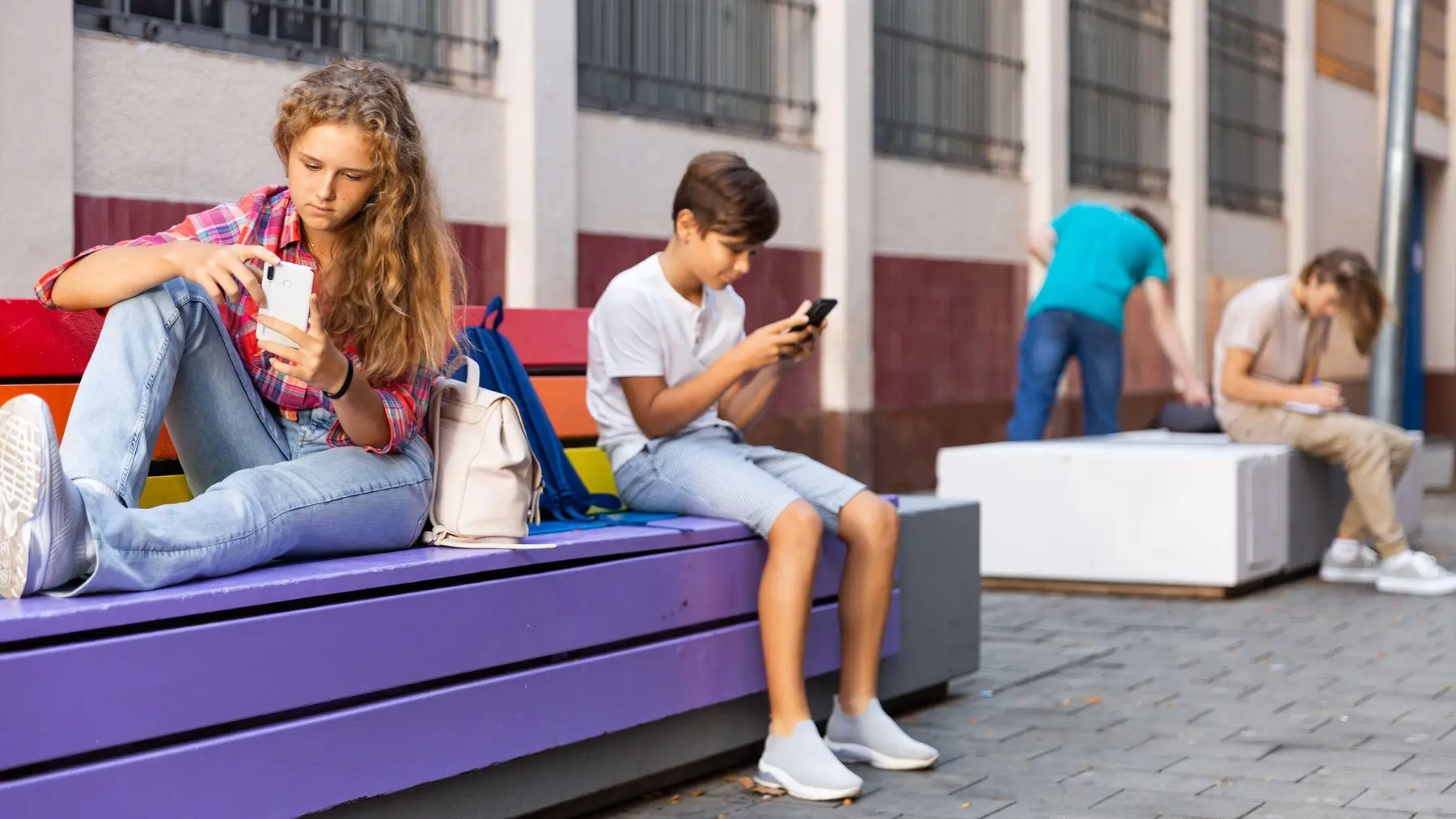 profimedia, društvene mreže, deca, deca na društvenim mrežama, mobilni telefon-68f0d3ccf1c63.webp