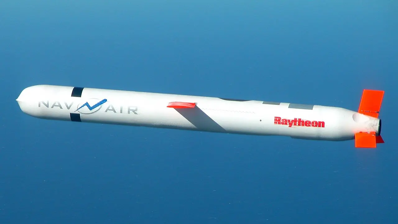 raketa tomahavk, Tomahawk Block IV - wikimedia org U-S- Navy-68e6357fc2ce9.webp