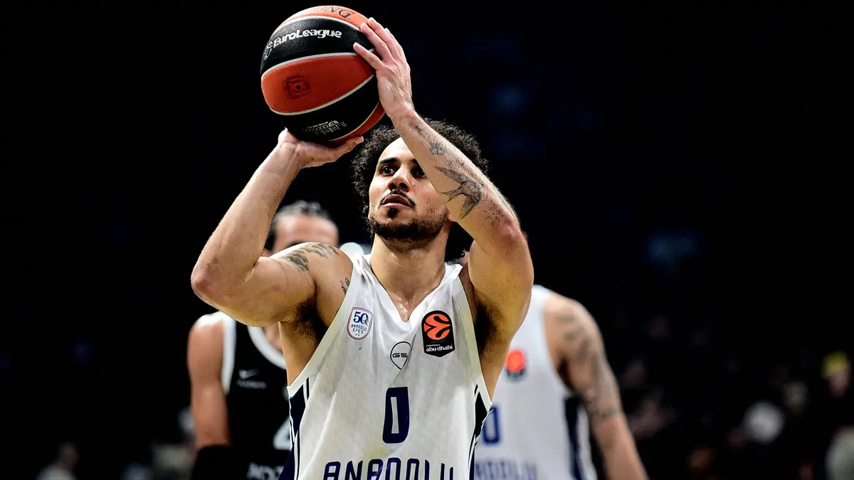 sejn larkin Dusan MilenkovicATAImages-68e8cd16617c6.webp