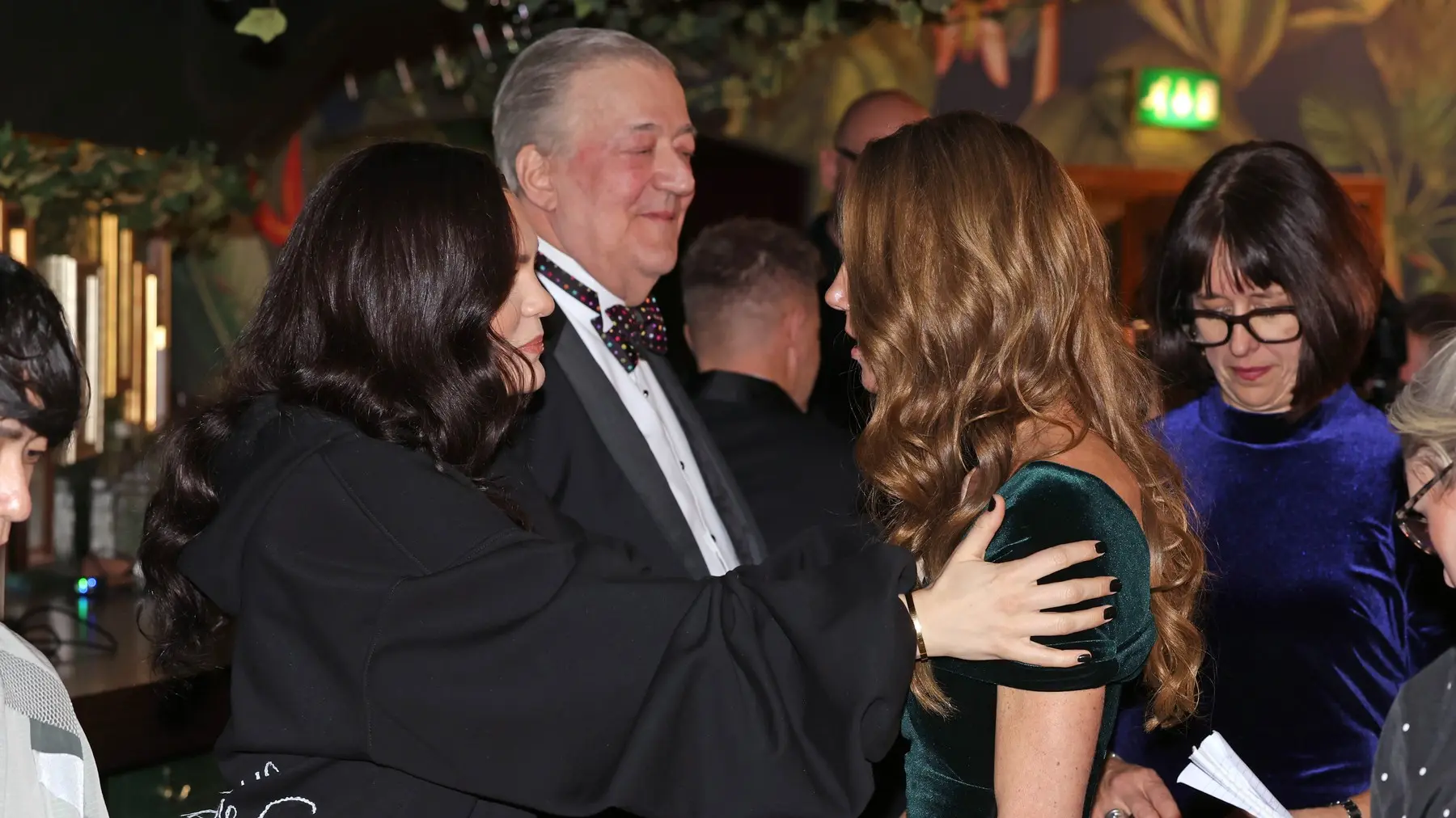 Kejt Midlton, Džesi Džej-691f20e3d7622.webp